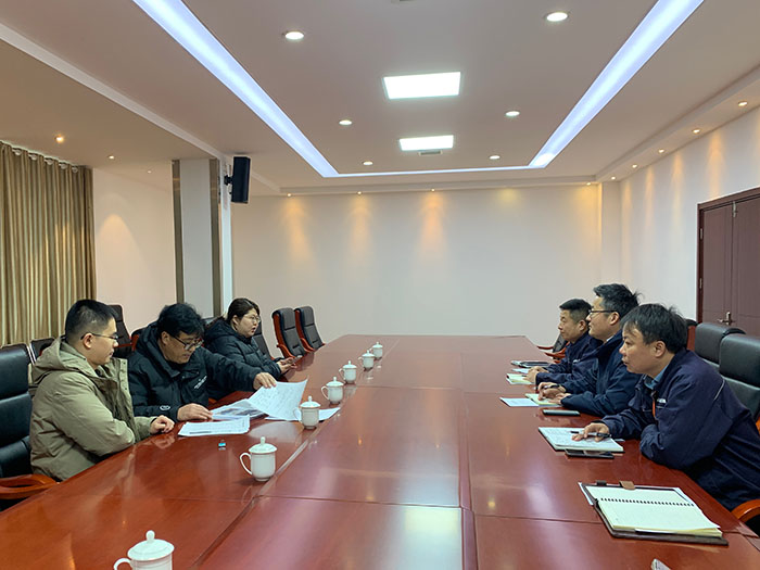 省“四進”工作組蒞臨山東聚源熱力有限責(zé)任公司督導(dǎo)復(fù)工復(fù)產(chǎn)工作 拷貝.jpg